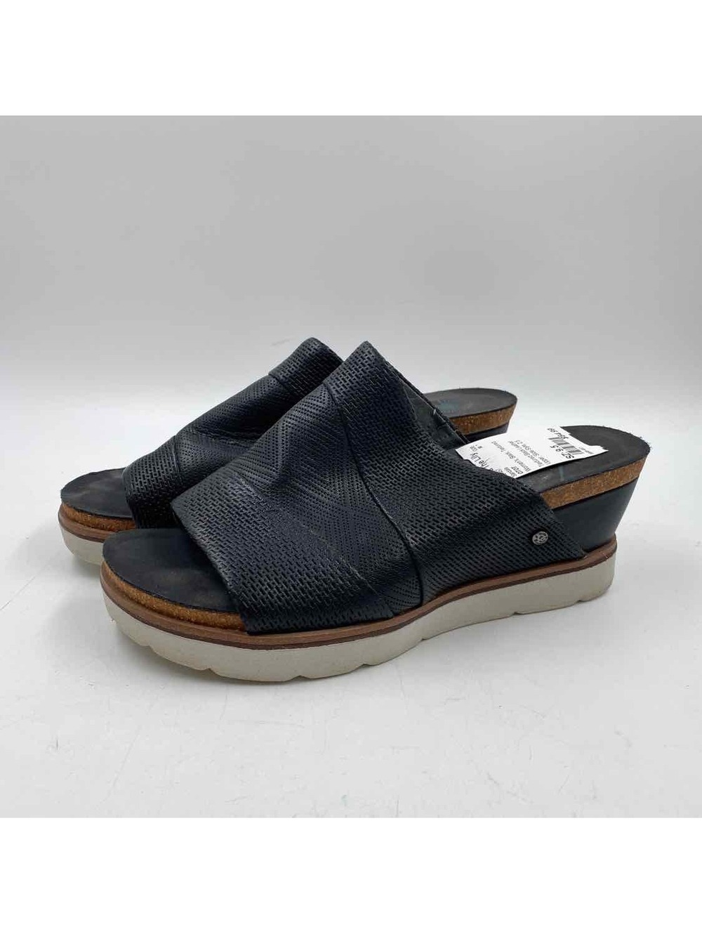 OTOT Women's Shoe Size 9.5 Black Textured Sandals